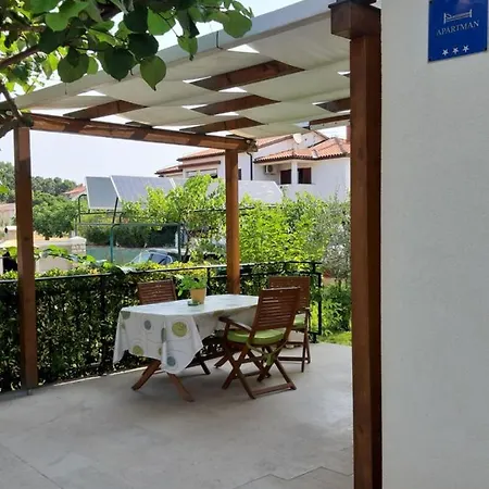 Adriatic Nada With Garden * Fazana
